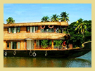 houseboats in kumarakom